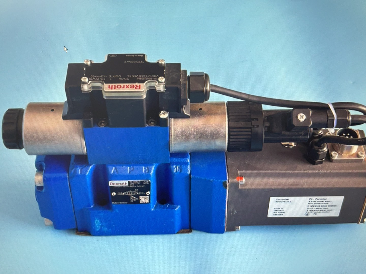 Rexroth Proportional Electro-Hydraulic Valve R900730946 4WRTE10V1-100L-4X6