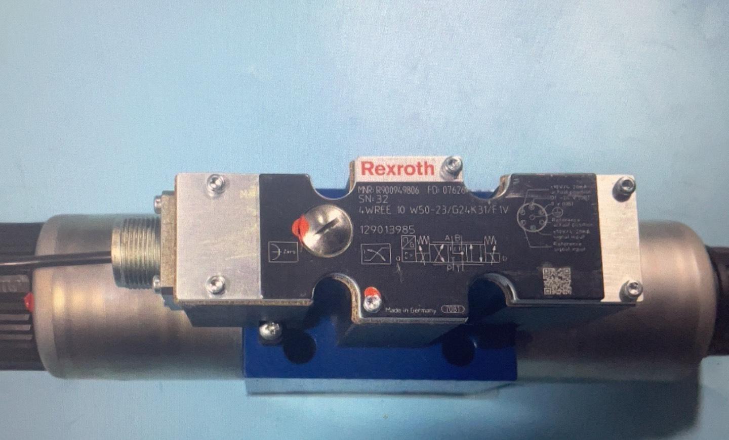Rexroth Proportional Directional Valve R900949806 4WREE10W50-2XG24K3