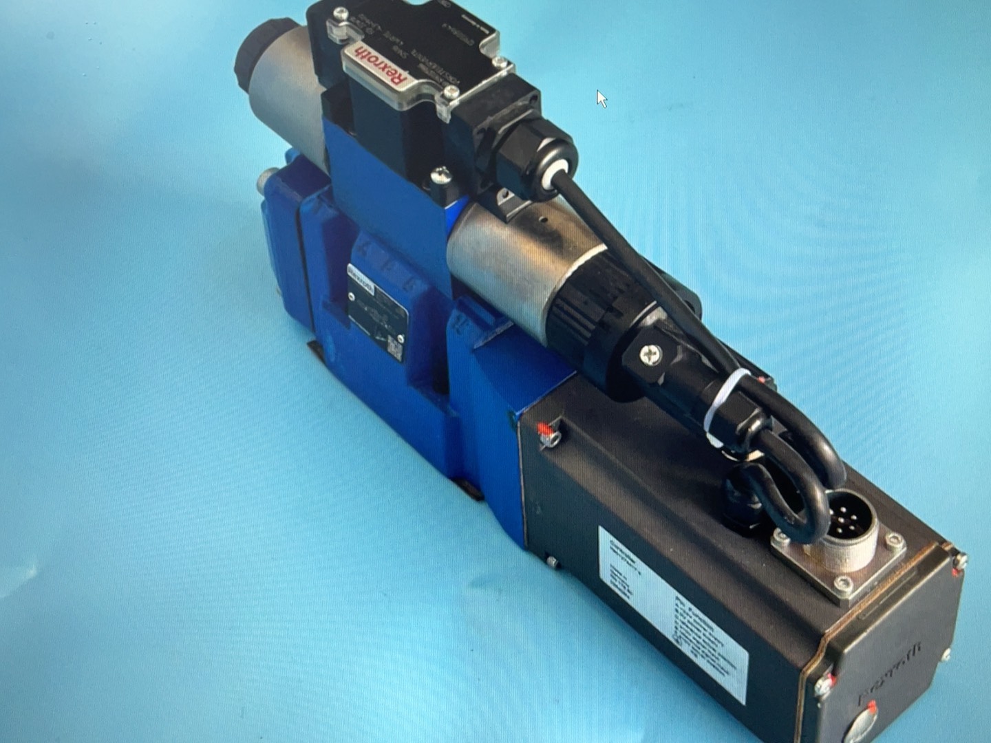 Rexroth Proportional Electro-Hydraulic Valve R900730946 4WRTE10V1-100L-4X6