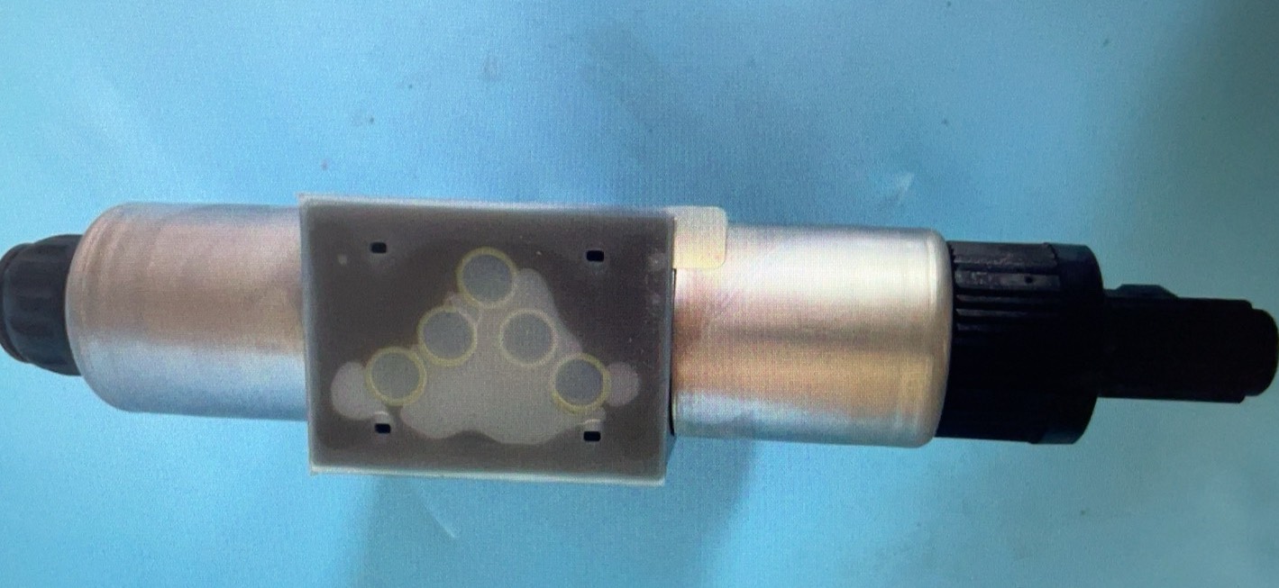 Rexroth Proportional Directional Valve R900703908 4WREE10E1-50-2X - Image 2